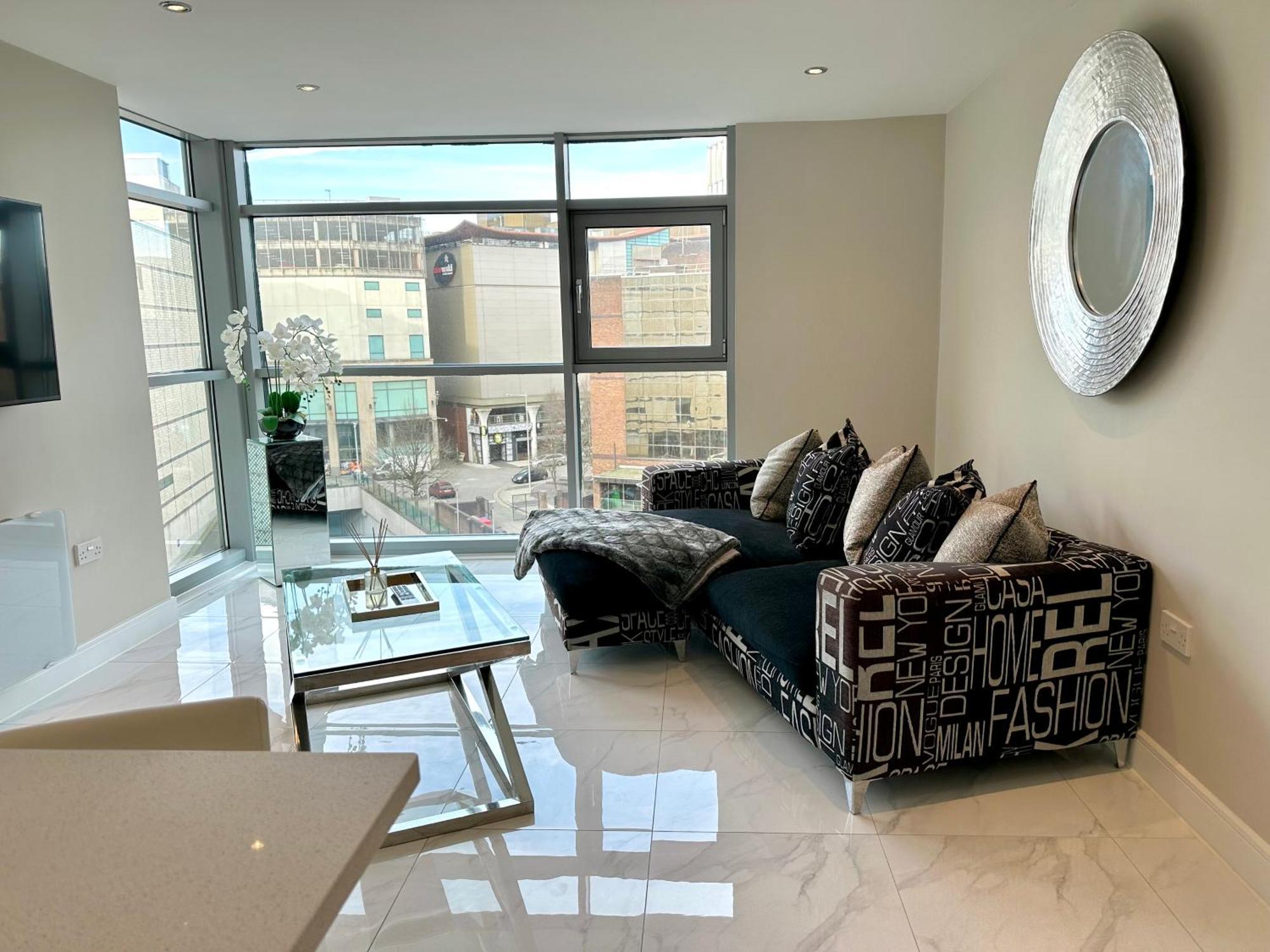 Superior Apartment In Cardiff City Centre Eksteriør billede